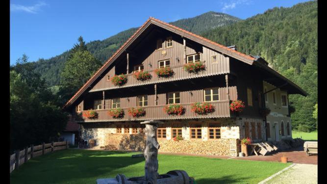 Ferienwohnungen Zipflwirt Bayrischzell Εξωτερικό φωτογραφία